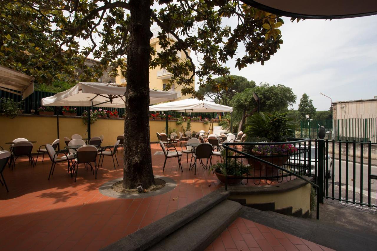 קסטלמרה די סטביה Hotel Villa Serena מראה חיצוני תמונה