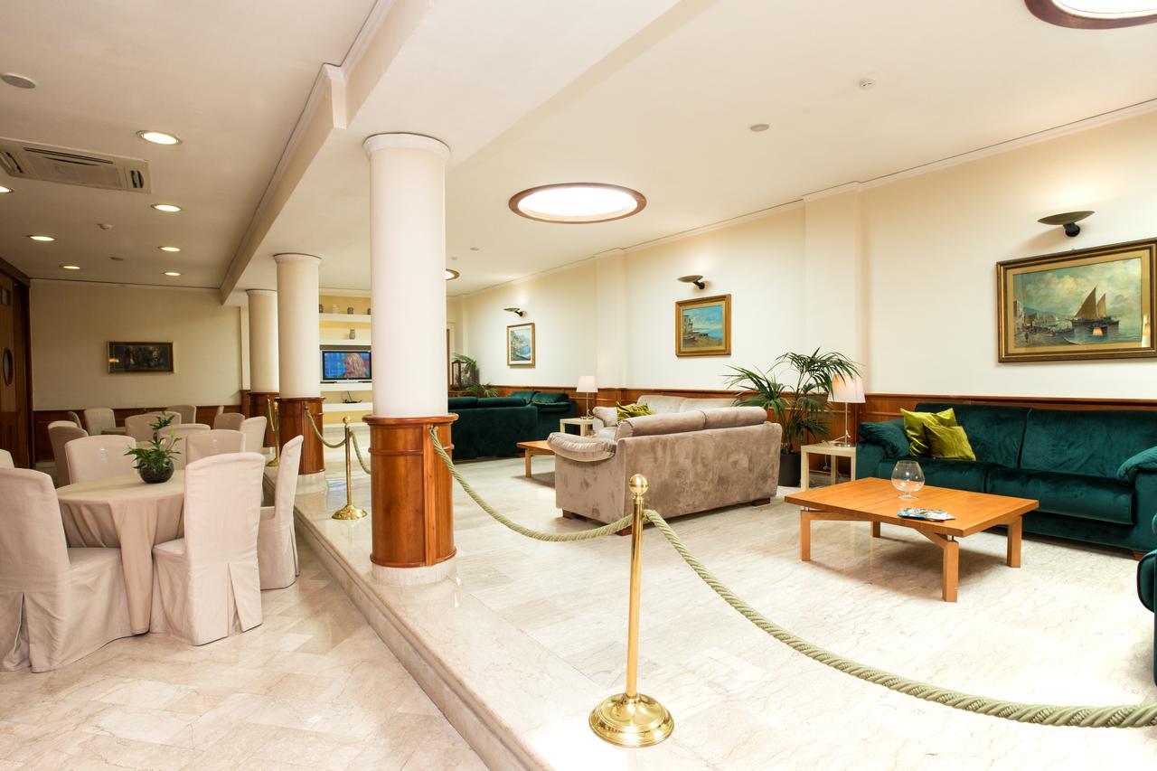 קסטלמרה די סטביה Hotel Villa Serena מראה חיצוני תמונה