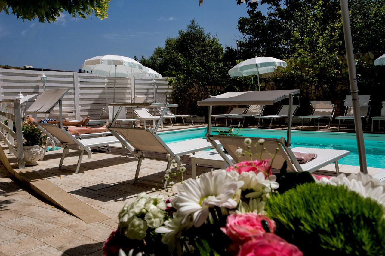 קסטלמרה די סטביה Hotel Villa Serena מראה חיצוני תמונה