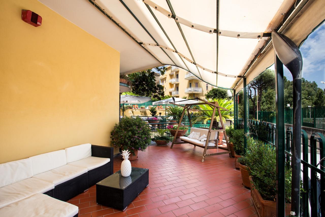 קסטלמרה די סטביה Hotel Villa Serena מראה חיצוני תמונה